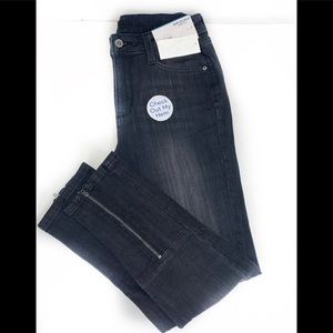 Arizona Jean Company black high-rise jegging